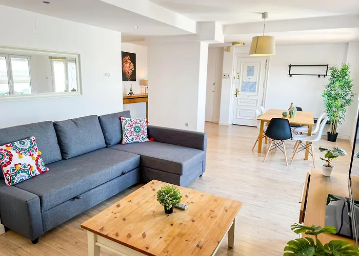 El Halcon Del Pirineo Comotucasa Huesca