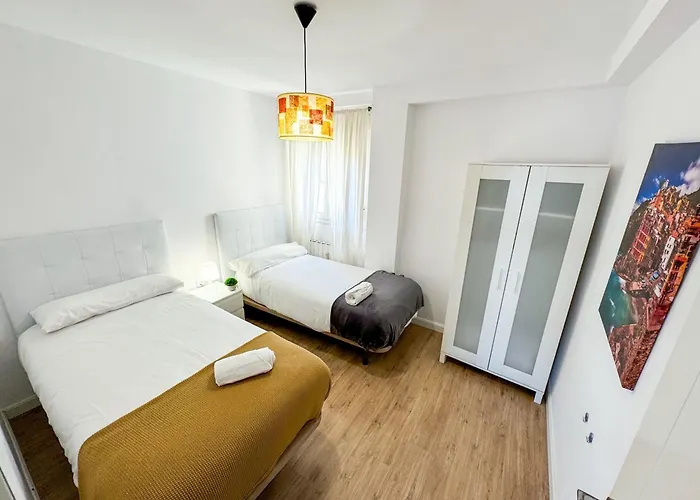 El Halcon Del Pirineo Comotucasa Lägenhet Huesca