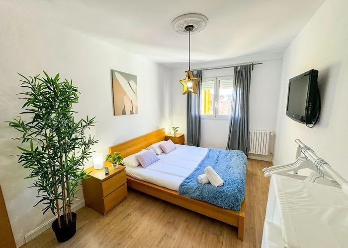 El Halcon Del Pirineo Comotucasa *